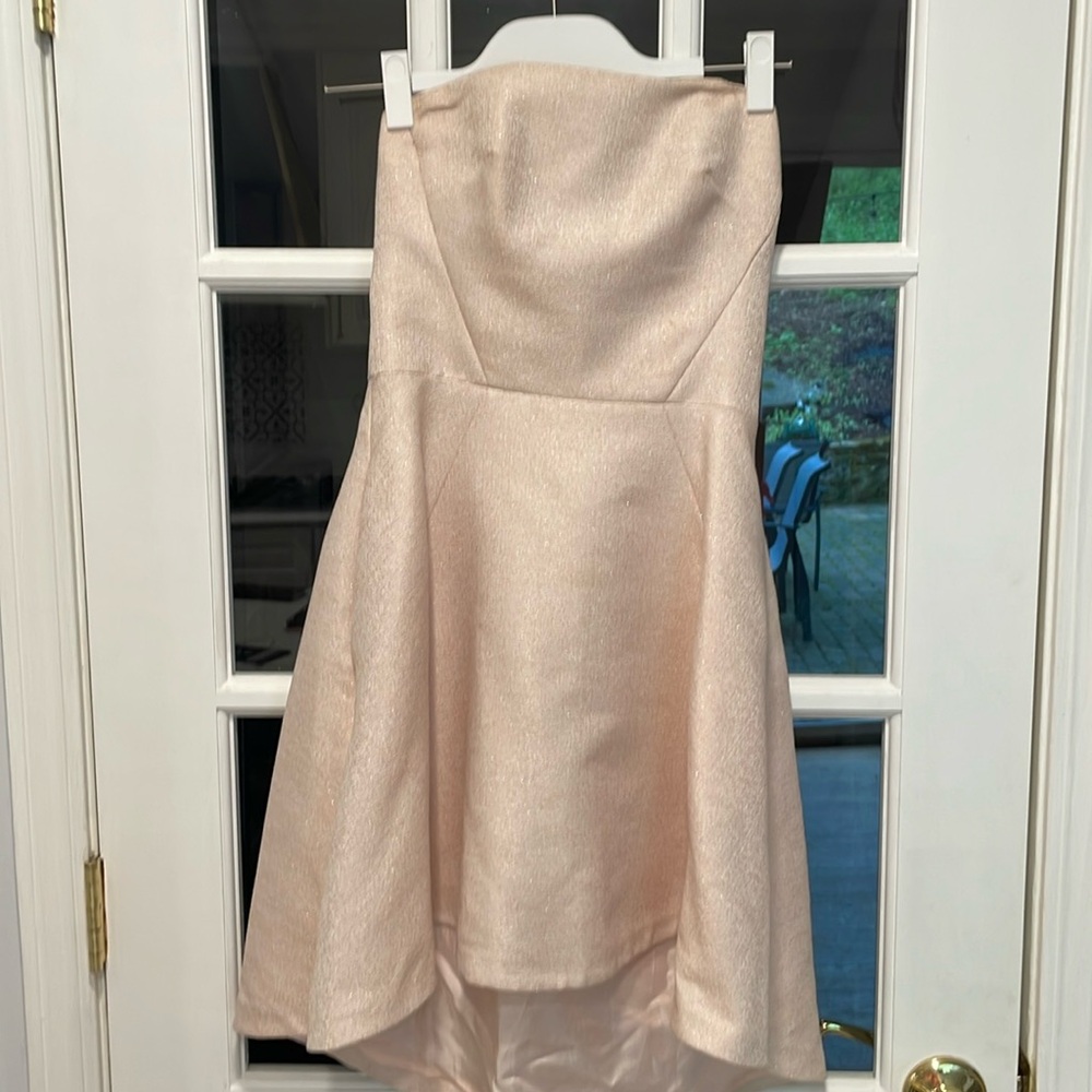 Sweet pale pink strapless dress with pockets size 2